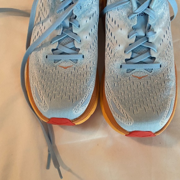 Hoka one one Clifton NEW size 8 sneaker currently selling for $188 online - Picture 4 of 9